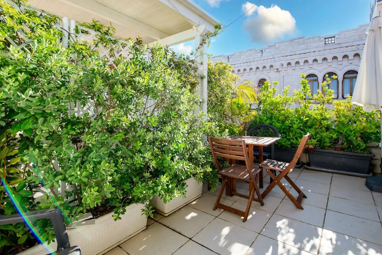 2 Bedrooms Penthouse In The City Center Bari Apartment