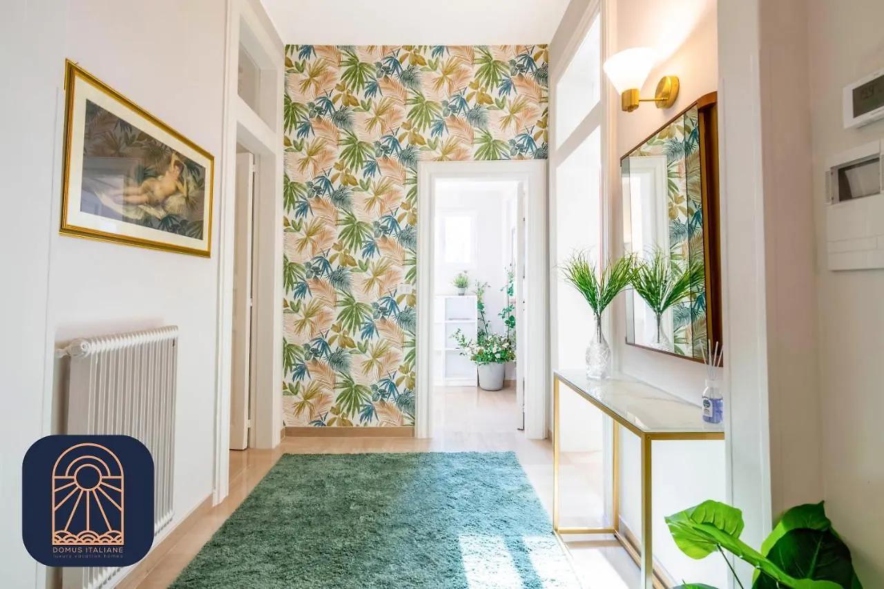 2 Bedrooms Penthouse In The City Center Bari Apartment