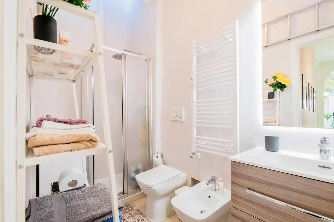 Apartment 2 Bedrooms Penthouse In The City Center Bari