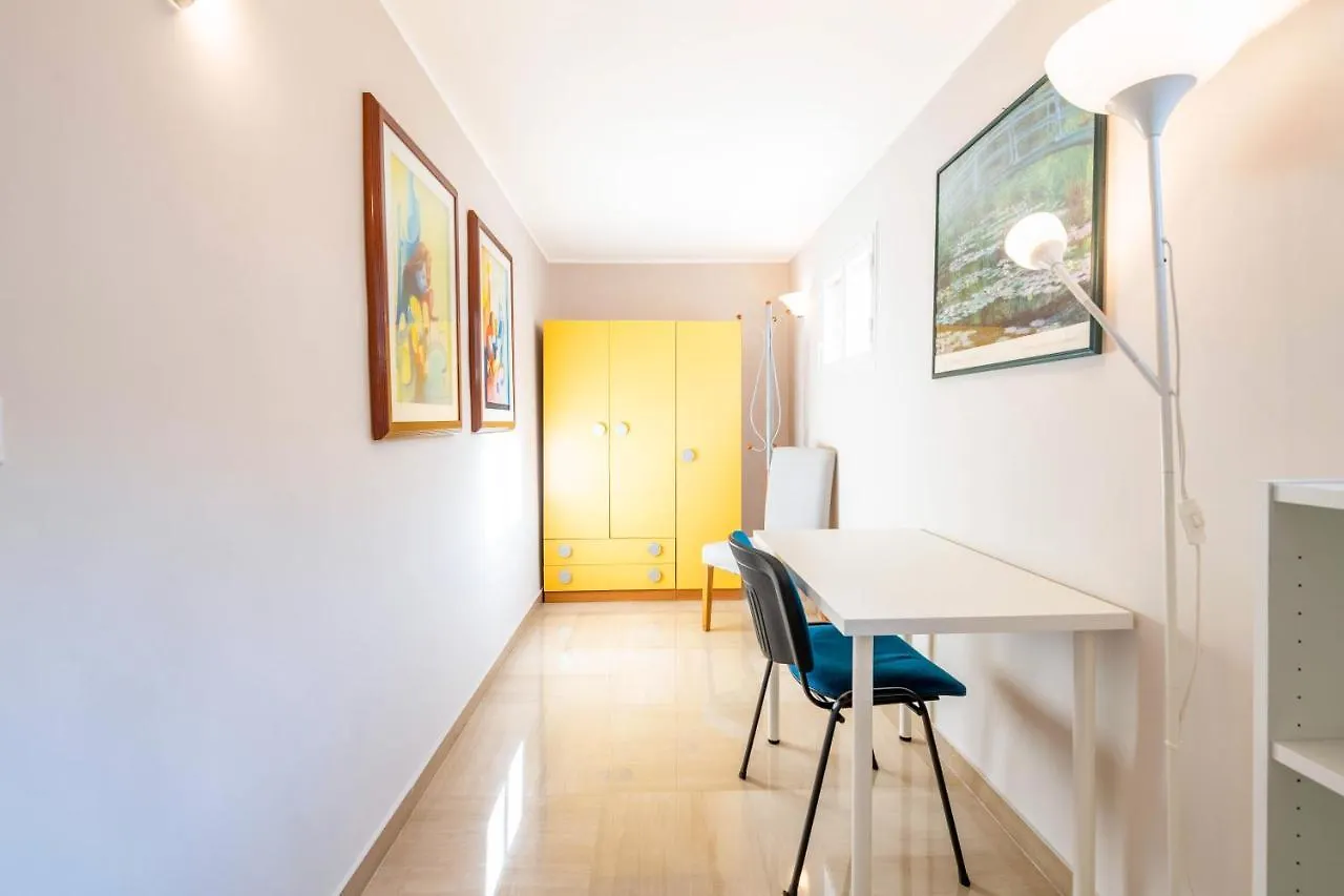 Apartment 2 Bedrooms Penthouse In The City Center Bari
