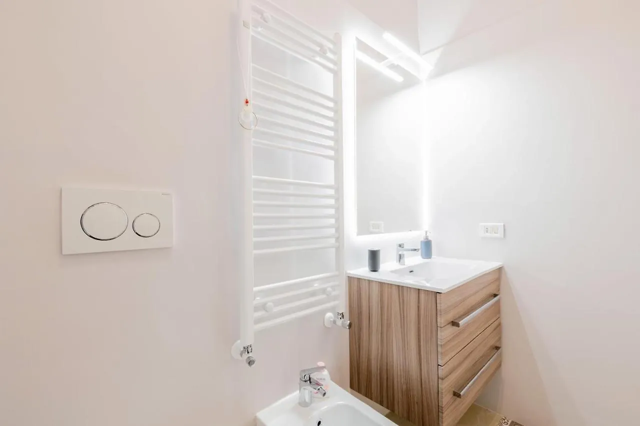2 Bedrooms Penthouse In The City Center Bari