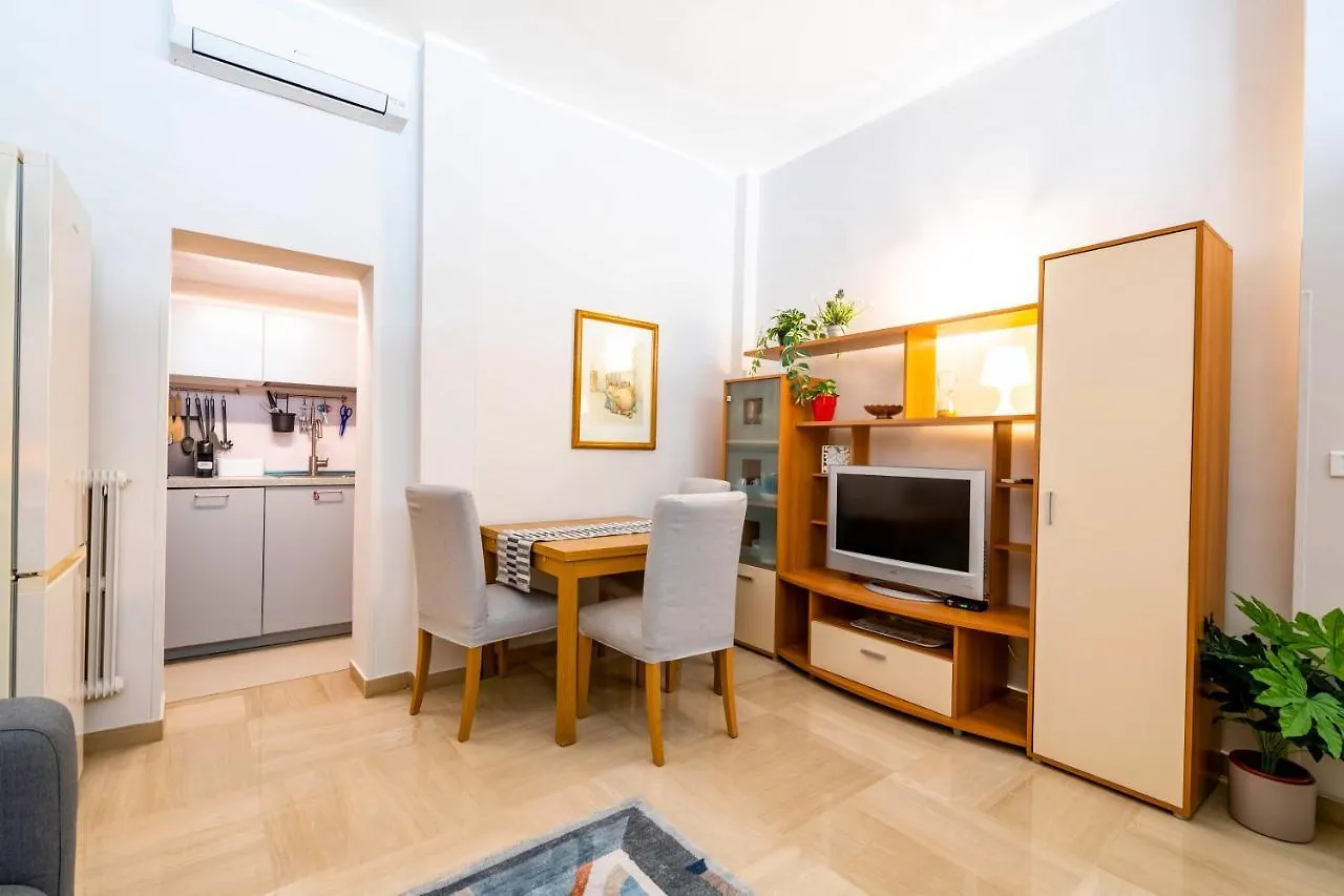 Apartment 2 Bedrooms Penthouse In The City Center Bari